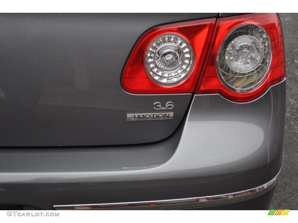 2007 Volkswagen Passat 3.6 4Motion Sedan Marks and Logos Photo #45591151