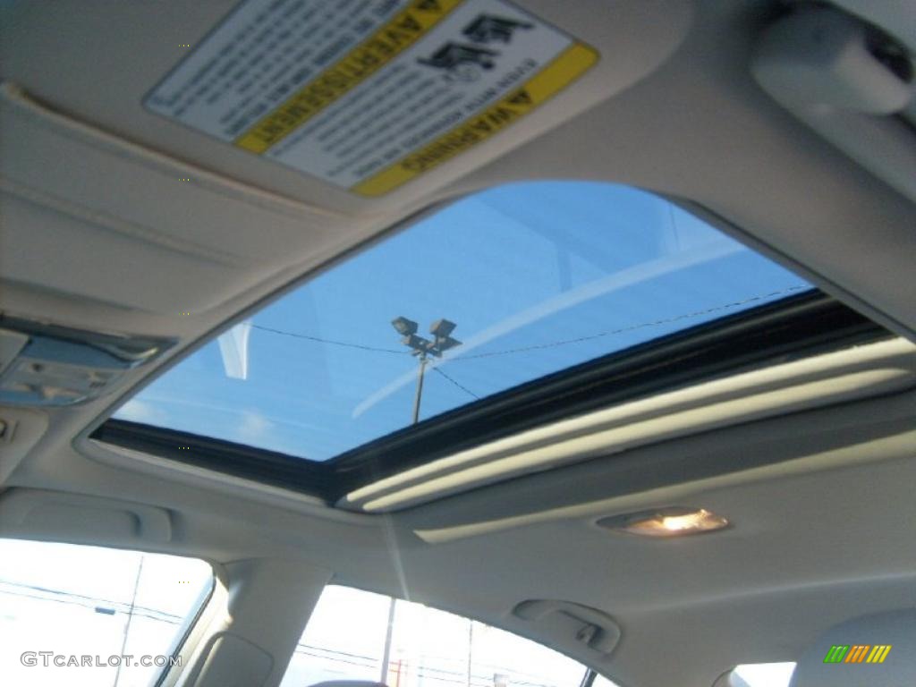 2010 Subaru Legacy 3.6R Limited Sedan Sunroof Photos