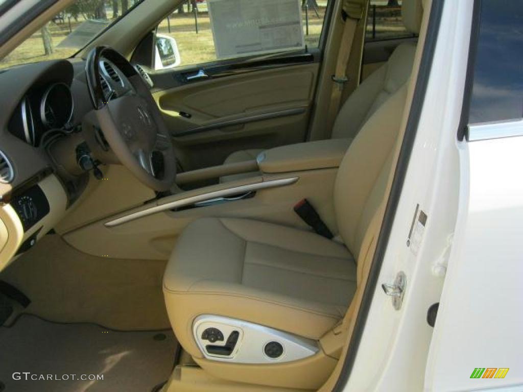 Cashmere Interior 2011 Mercedes-Benz GL 350 Blutec 4Matic Photo #45593367
