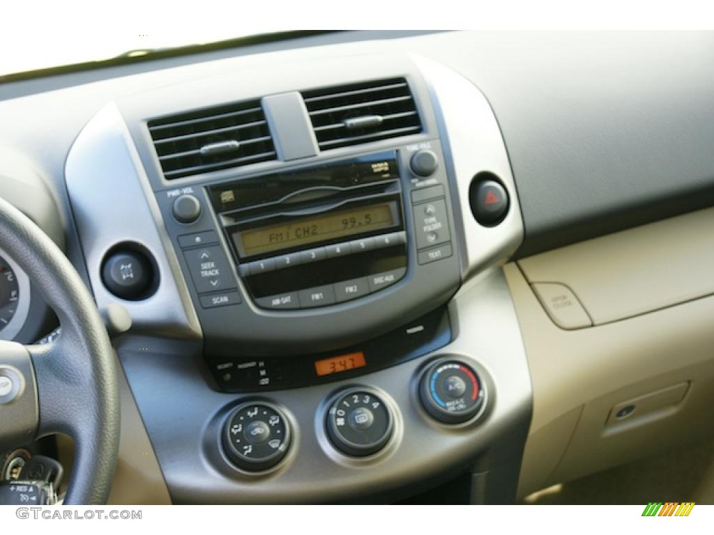 2011 Toyota RAV4 I4 4WD Controls Photo #45595932