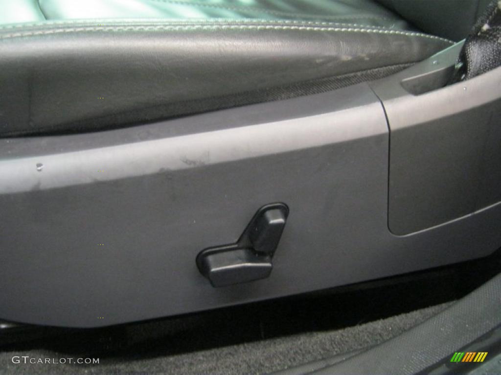 2010 Sebring Limited Sedan - Brilliant Black Crystal Pearl / Dark Slate Gray photo #26