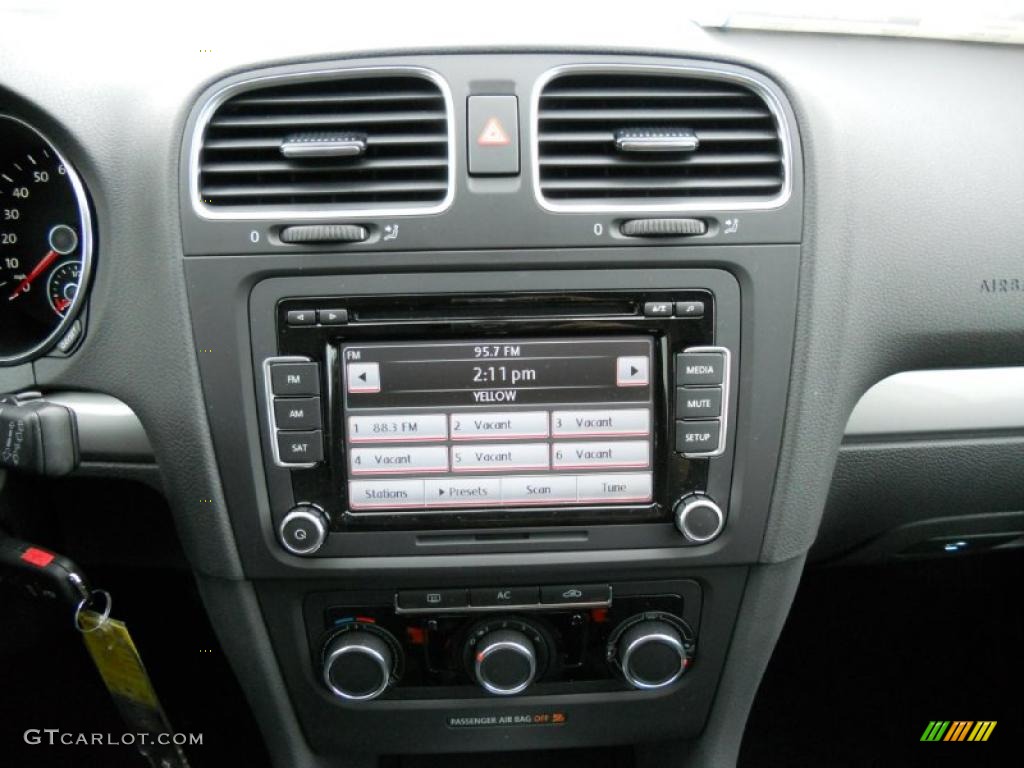 2011 Volkswagen Golf 4 Door TDI Controls Photo #45599715