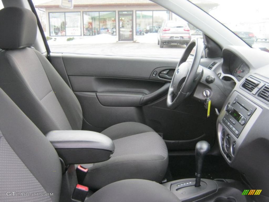 Charcoal Interior 2007 Ford Focus ZX3 SES Coupe Photo #45604090