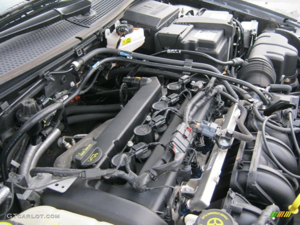 2007 Ford Focus ZX3 SES Coupe 2.0 Liter DOHC 16-Valve 4 Cylinder Engine Photo #45604169