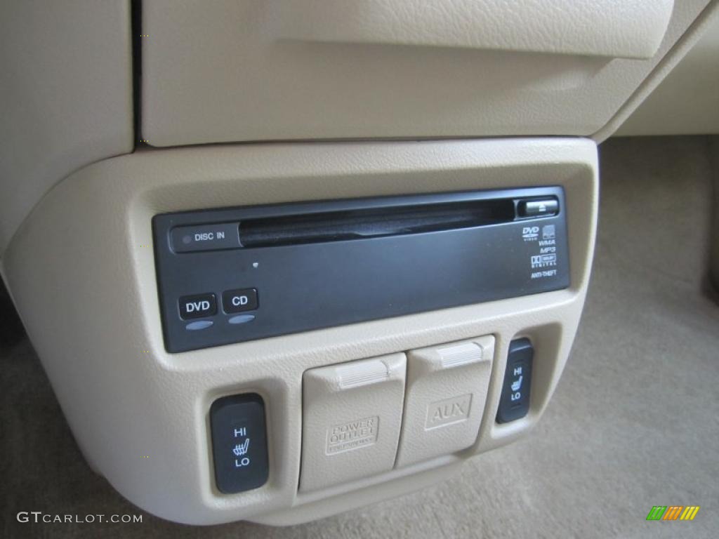 2008 Honda Odyssey Touring Controls Photo #45605462