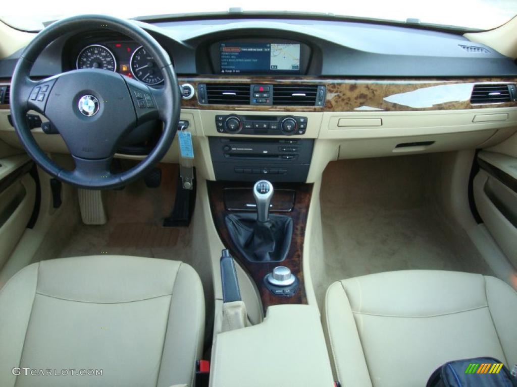 2006 3 Series 330xi Sedan - Alpine White / Beige photo #30