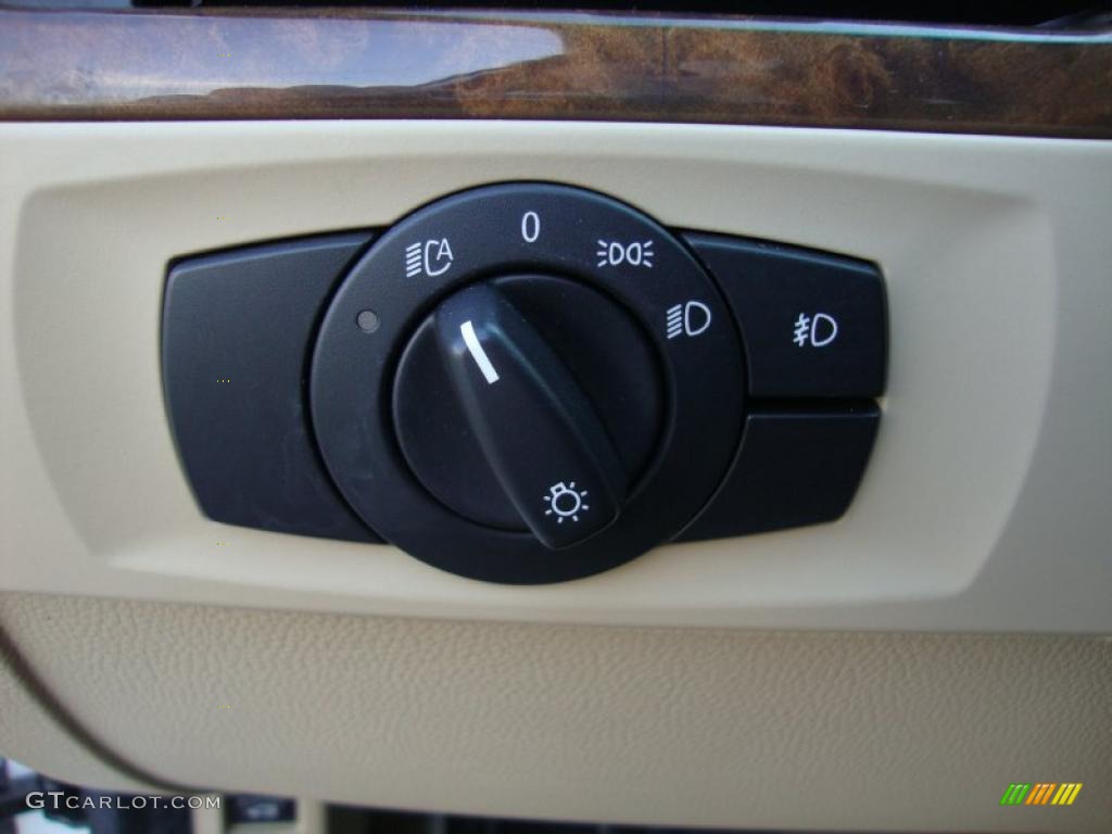 2006 3 Series 330xi Sedan - Alpine White / Beige photo #53