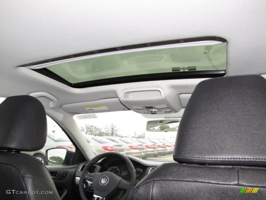 2011 Volkswagen Jetta TDI Sedan Sunroof Photo #45609710