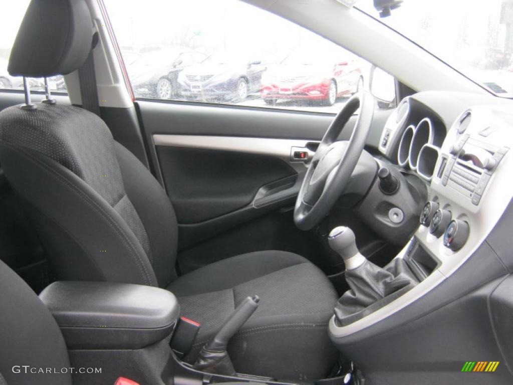 Ebony Interior 2010 Pontiac Vibe 1.8L Photo #45611695