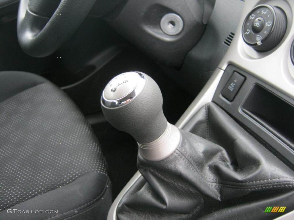 2010 Pontiac Vibe 1.8L 5 Speed Manual Transmission Photo #45611767