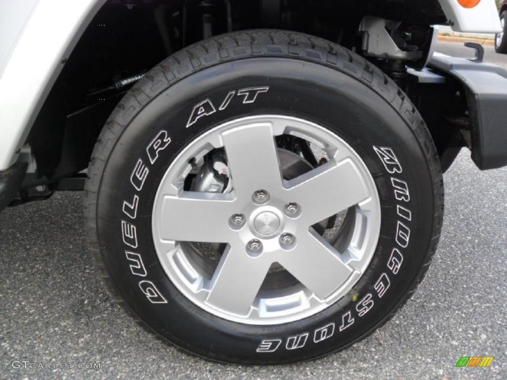 2011 Jeep Wrangler Unlimited Sahara 4x4 Wheel Photo #45614315