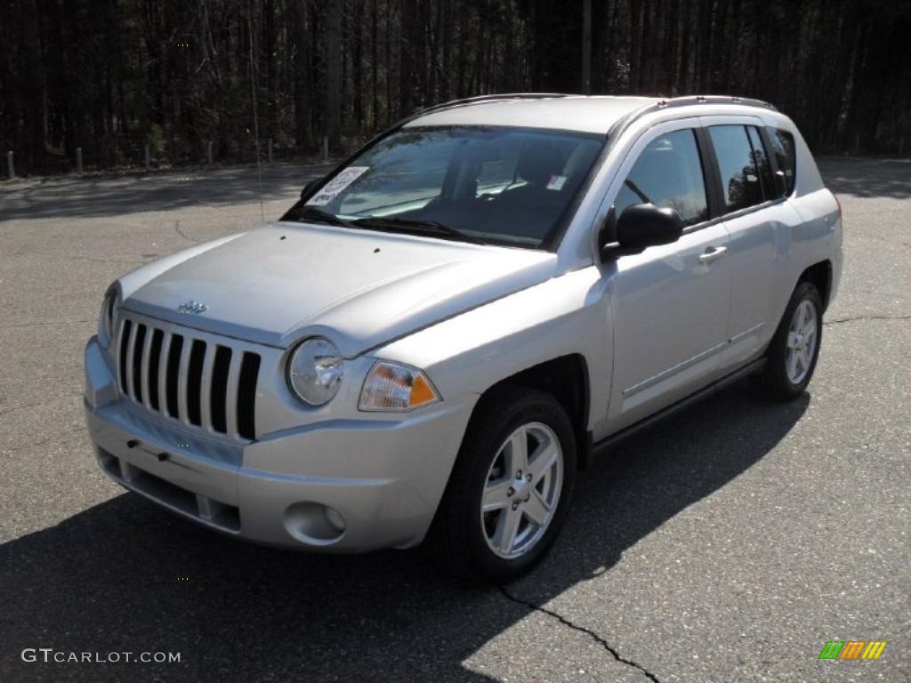 2010 Compass Sport 4x4 - Bright Silver Metallic / Dark Slate Gray photo #1