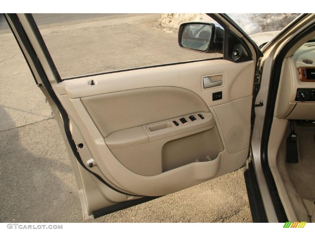 2006 Ford Five Hundred Limited AWD Pebble Beige Door Panel Photo #45616104
