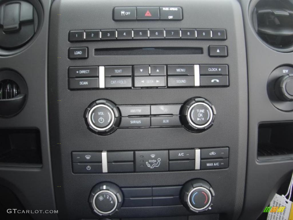 2011 Ford F150 XL SuperCab 4x4 Controls Photo #45617124