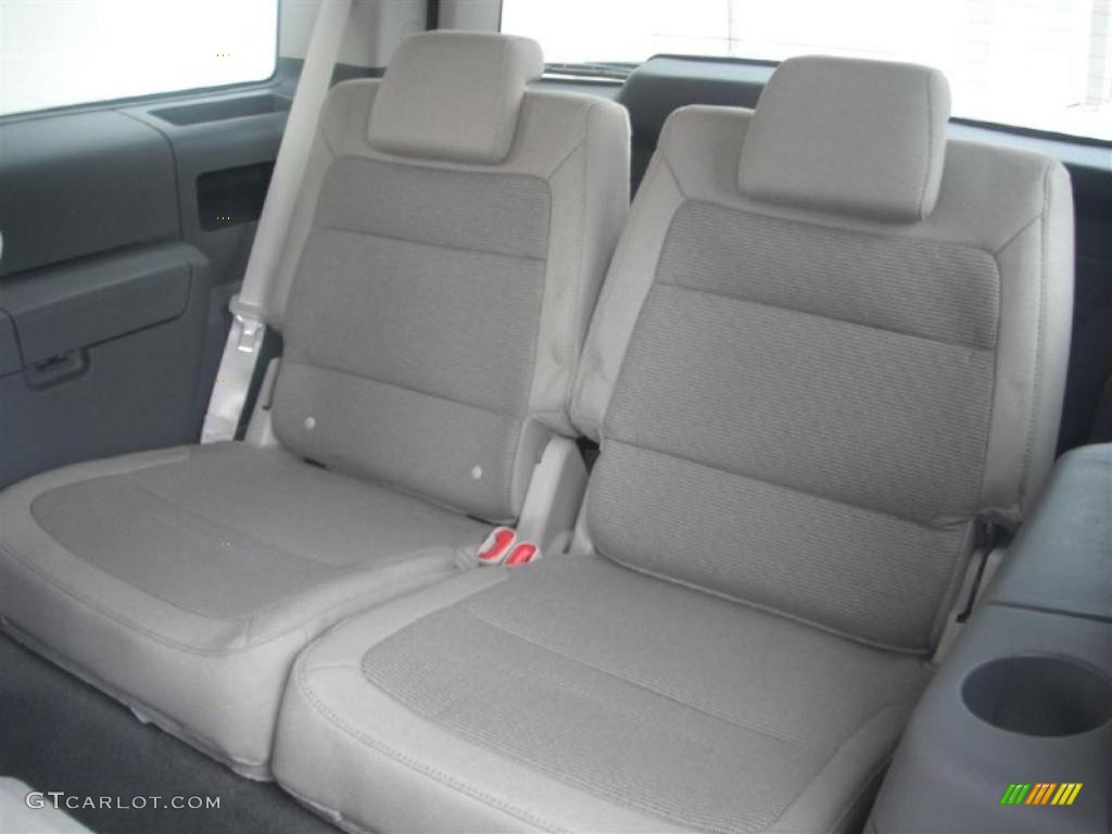 Medium Light Stone Interior 2011 Ford Flex SE Photo #45617544