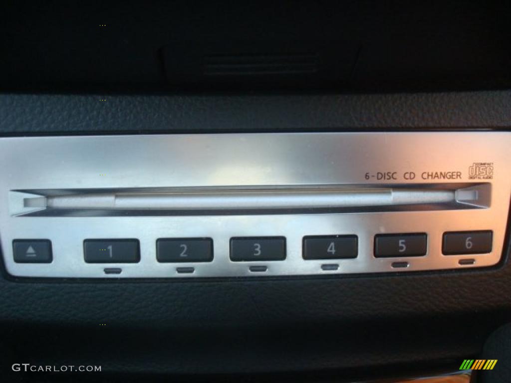 2005 Infiniti Q 45 Controls Photo #45617576