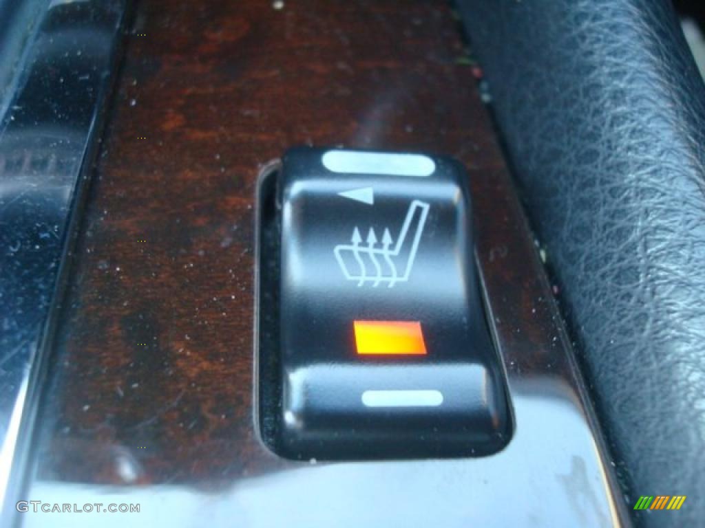 2005 Infiniti Q 45 Controls Photo #45617584