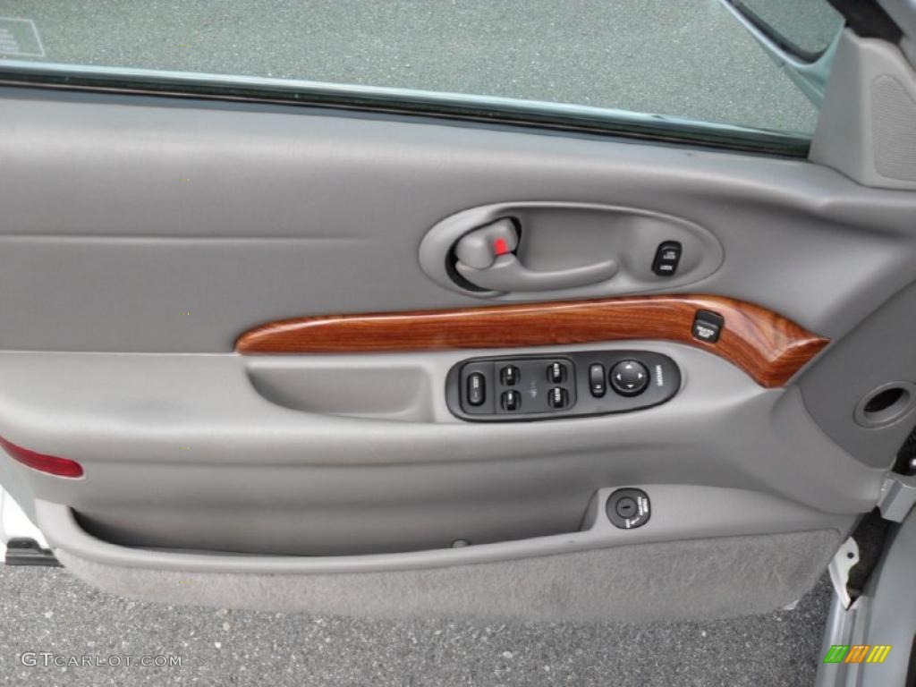 2003 Buick LeSabre Custom Medium Gray Door Panel Photo #45617740