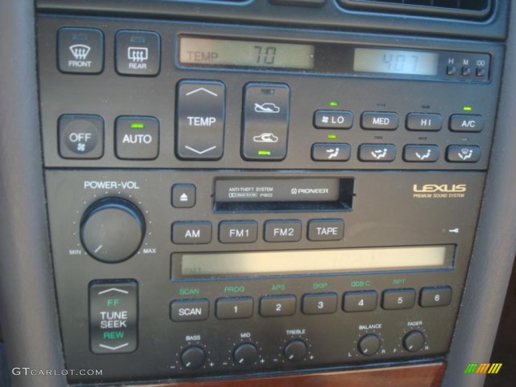 1993 Lexus LS 400 Controls Photo #45617836