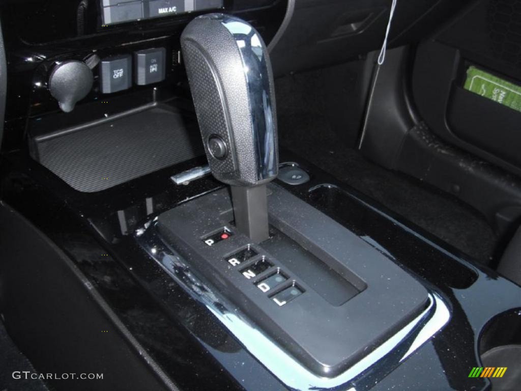 2011 Escape Limited V6 4WD - Tuxedo Black Metallic / Charcoal Black photo #13