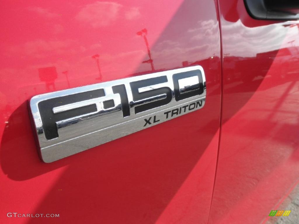2006 Ford F150 XL Regular Cab 4x4 Marks and Logos Photos
