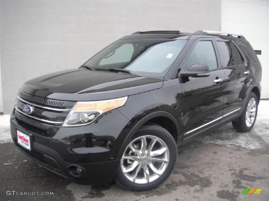 Tuxedo Black Metallic Ford Explorer