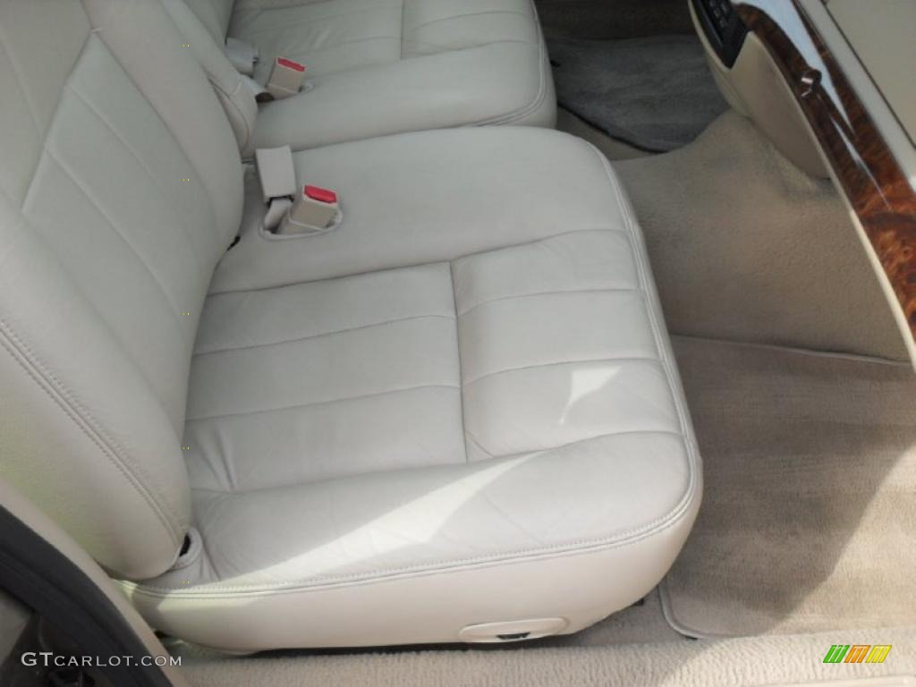 Medium Light Stone Interior 2006 Mercury Grand Marquis LS Photo #45619676
