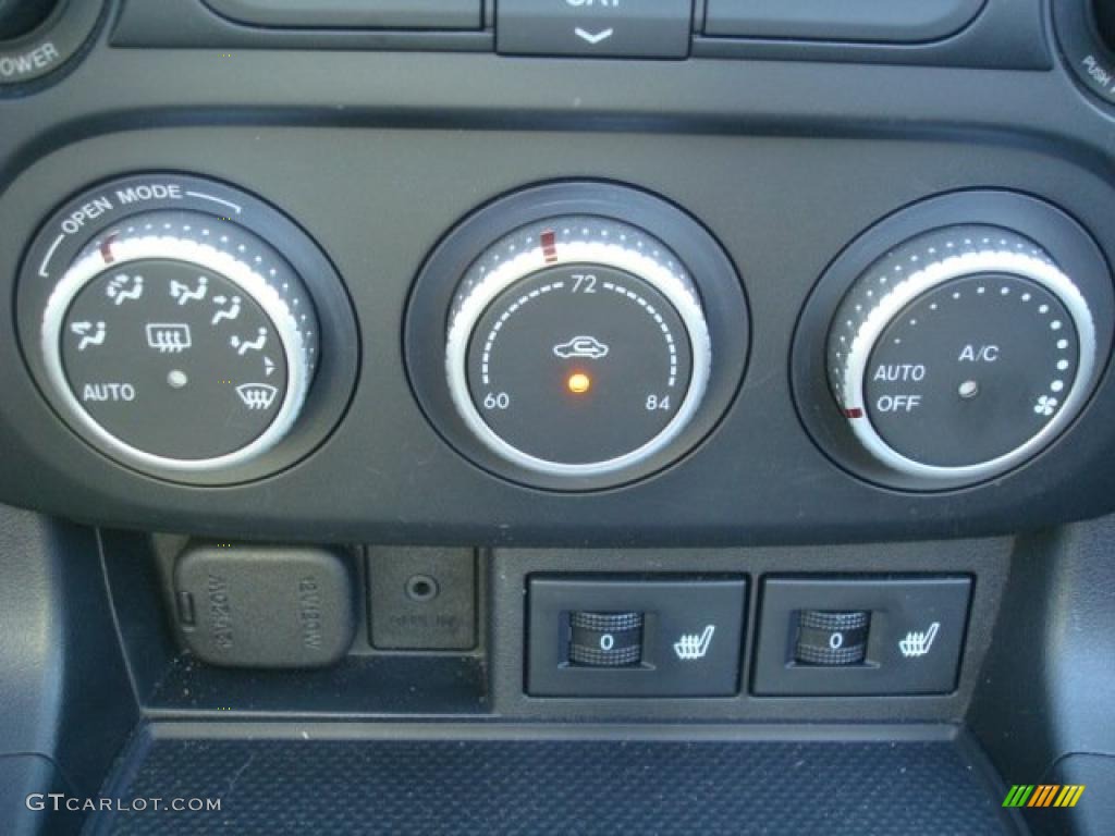 2009 Mazda MX-5 Miata Grand Touring Roadster Controls Photo #45620592