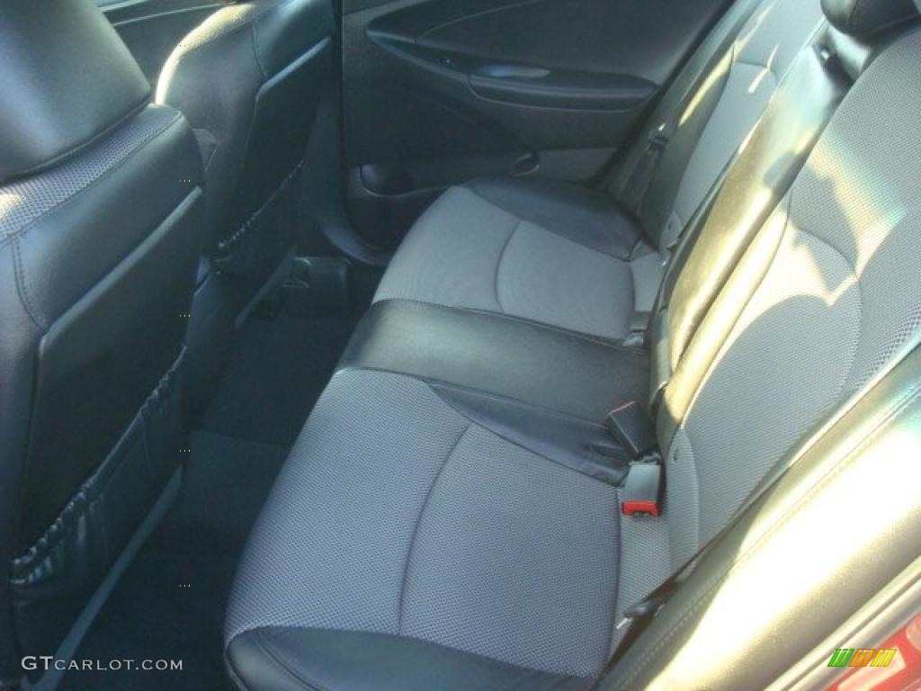Black Interior 2011 Hyundai Sonata SE Photo #45621132