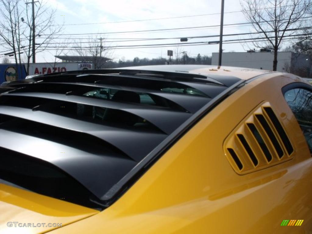 2007 Mustang GT Premium Coupe - Grabber Orange / Dark Charcoal photo #35
