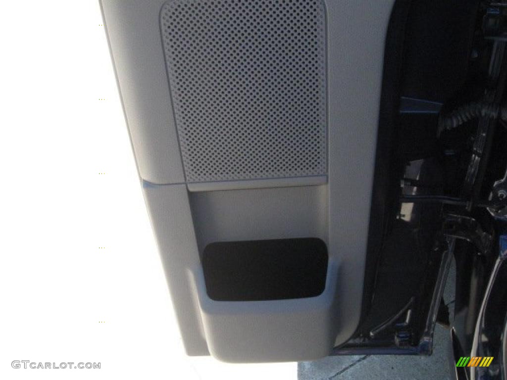 2005 F150 XL Regular Cab - True Blue Metallic / Medium Flint Grey photo #15