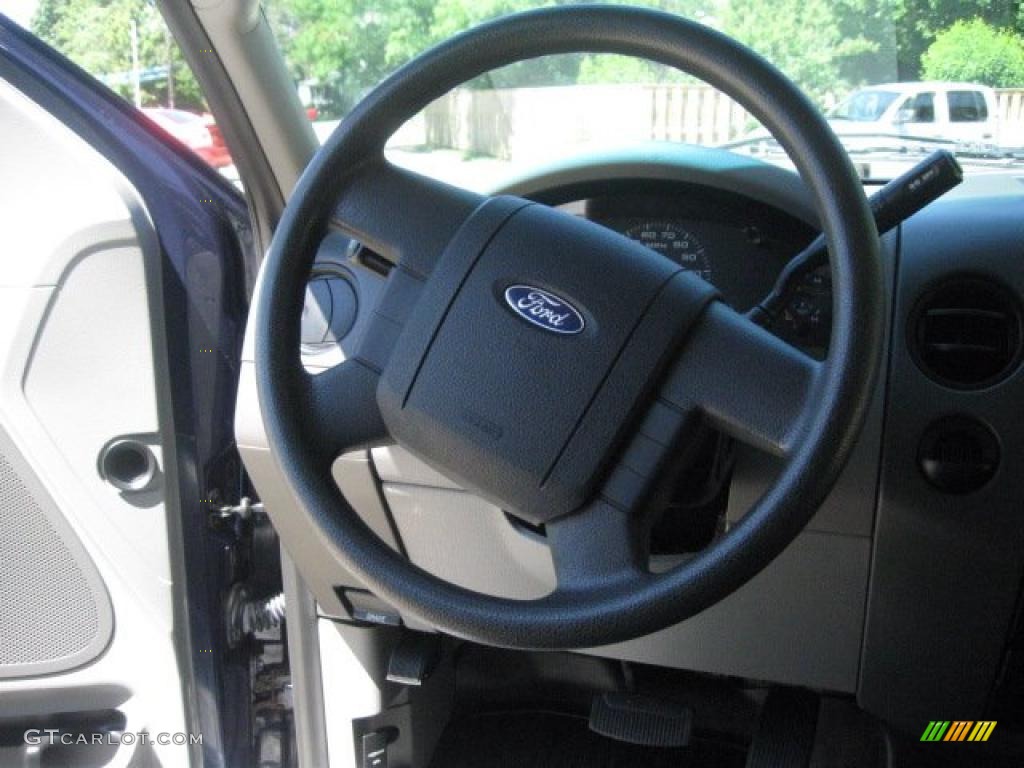 2005 F150 XL Regular Cab - True Blue Metallic / Medium Flint Grey photo #22