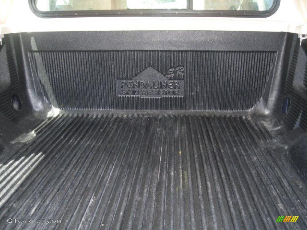 2005 F150 XL Regular Cab - True Blue Metallic / Medium Flint Grey photo #24