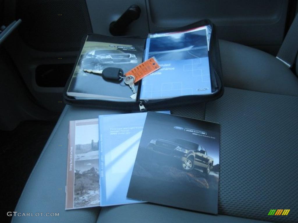 2005 F150 XL Regular Cab - True Blue Metallic / Medium Flint Grey photo #26