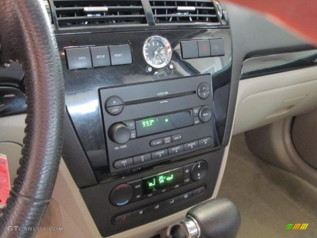 2006 Ford Fusion SEL Controls Photo #45623507