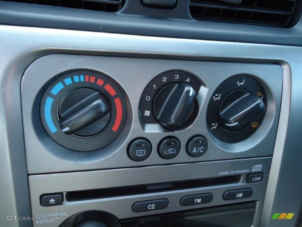 2005 Subaru Baja Turbo Controls Photo #45629680