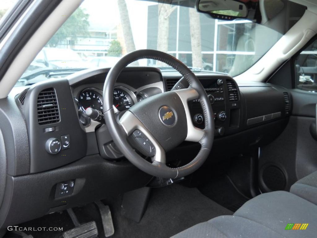 Ebony Interior 2007 Chevrolet Silverado 2500HD LT Crew Cab 4x4 Photo #45630504