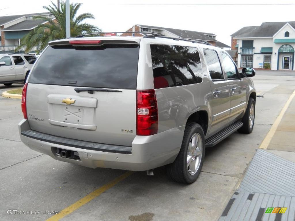 Silver Birch Metallic 2008 Chevrolet Suburban 1500 LTZ Exterior Photo #45630596