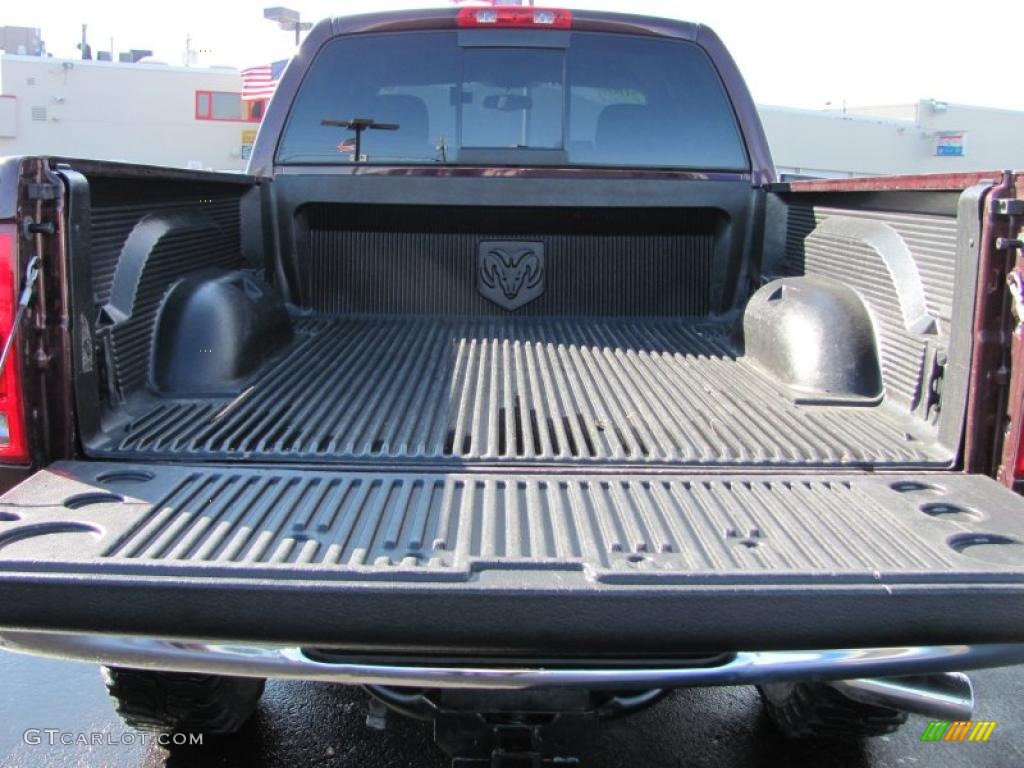 2005 Ram 1500 SLT Rumble Bee Quad Cab 4x4 - Deep Molten Red Pearl / Dark Slate Gray photo #17