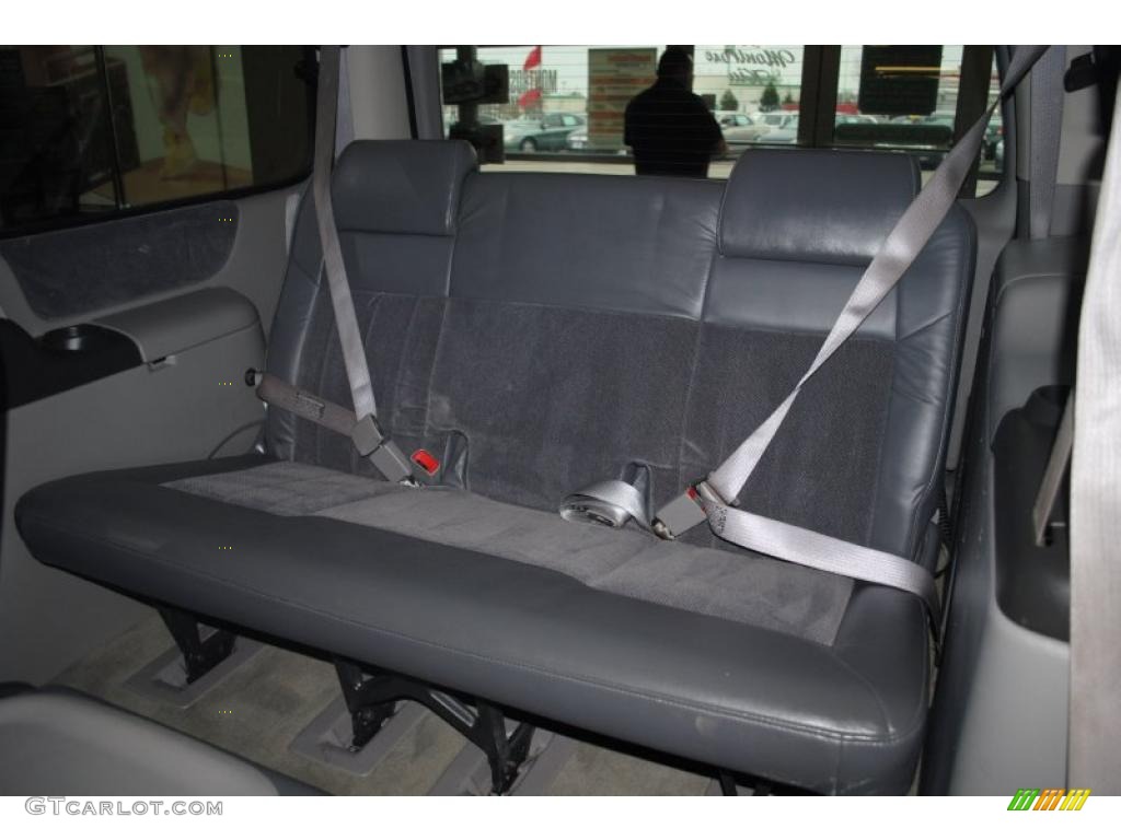Medium Gray Interior 2001 Chevrolet Venture LT Photo #45636678