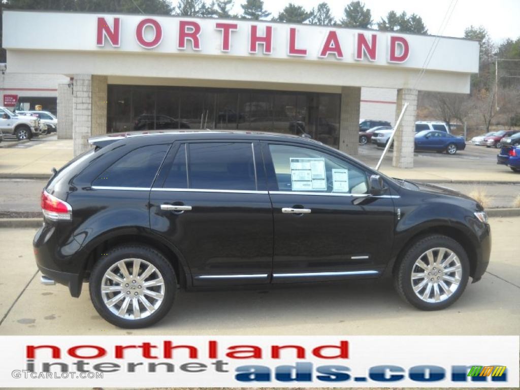 Tuxedo Black Metallic Lincoln MKX