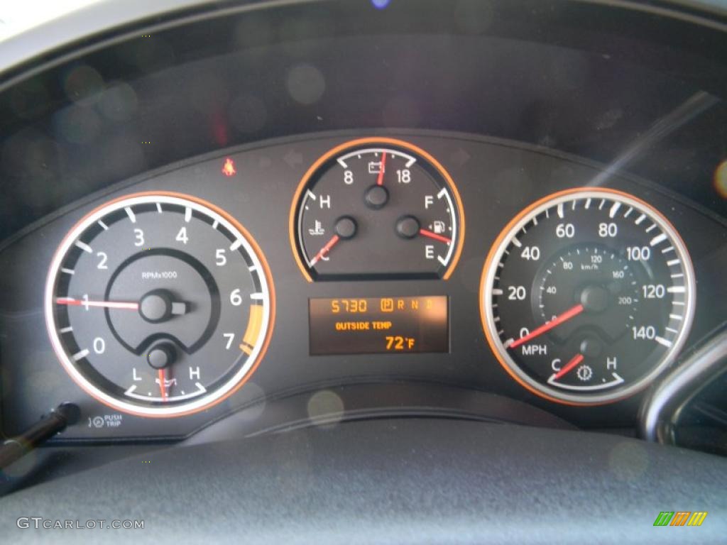 2010 Nissan Titan SE Crew Cab Gauges Photos
