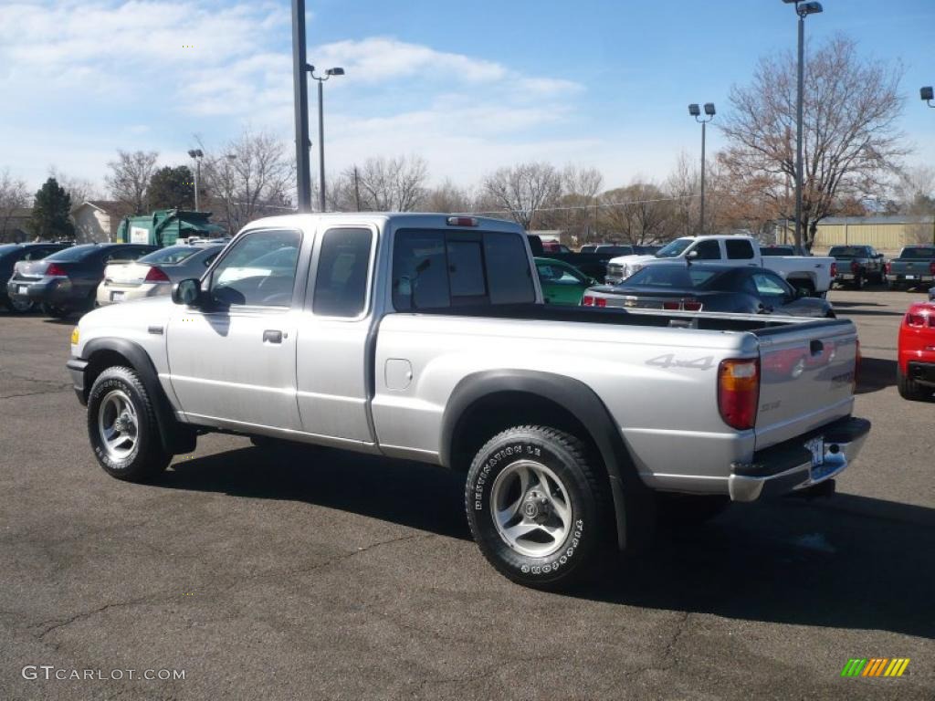 Platinum Frost Metallic 2001 Mazda B-Series Truck B4000 SE Cab Plus 4x4 Exterior Photo #45642065