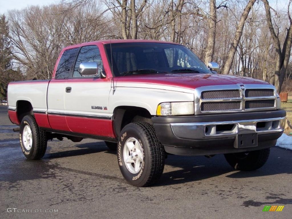 1997 Ram 1500 Laramie SLT Extended Cab 4x4 - Metallic Red / Mist Gray photo #1