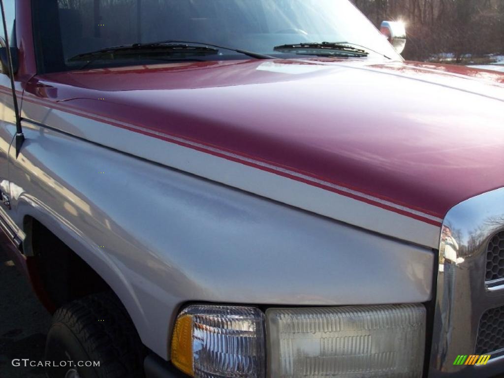1997 Ram 1500 Laramie SLT Extended Cab 4x4 - Metallic Red / Mist Gray photo #17