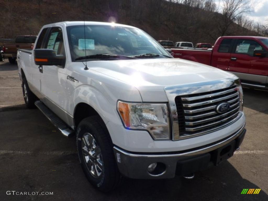 2011 F150 XLT SuperCab 4x4 - Oxford White / Steel Gray photo #1