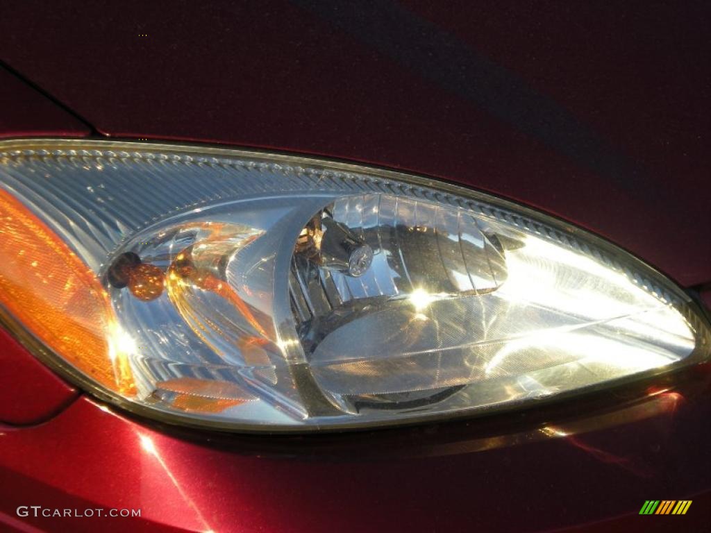 2006 Taurus SE - Merlot Metallic / Medium/Dark Flint Grey photo #16