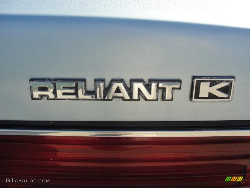 1989 Plymouth Reliant K LE America Marks and Logos Photos