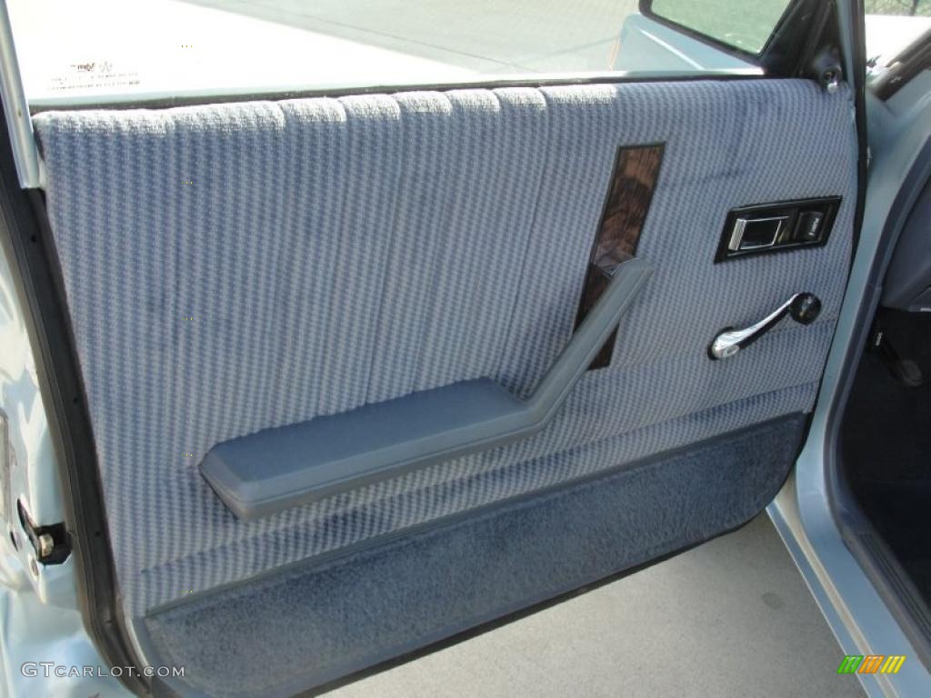 1989 Plymouth Reliant K LE America Blue Door Panel Photo #45655205
