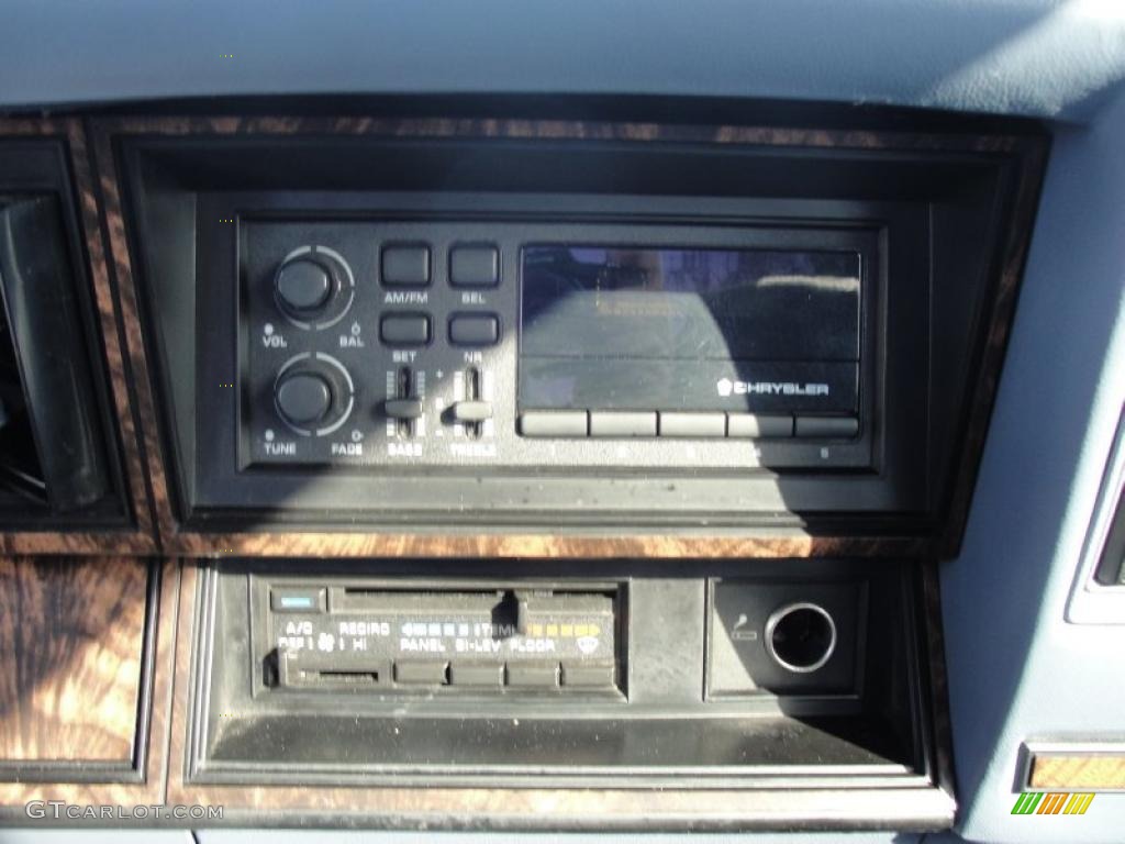 1989 Plymouth Reliant K LE America Controls Photo #45655233